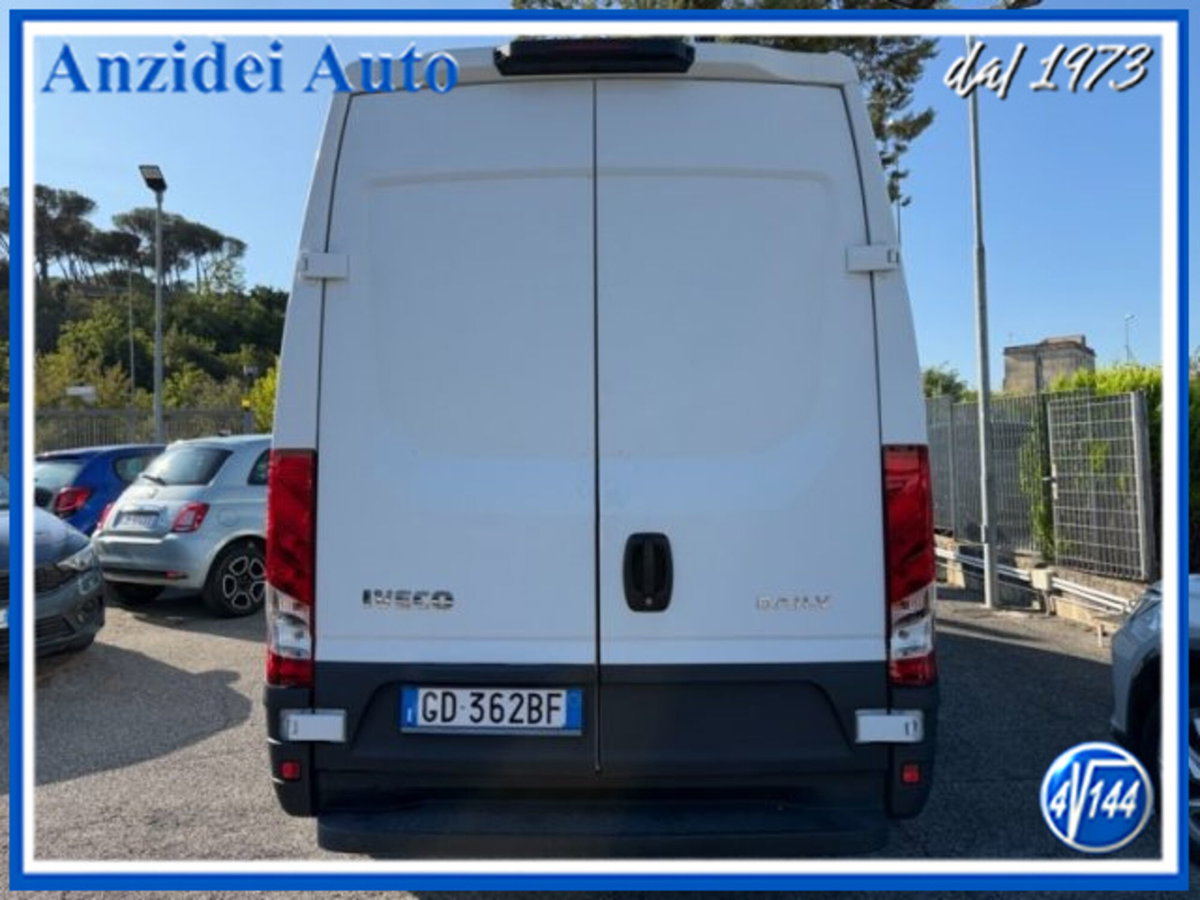 Iveco Daily Furgone 35S12DV CRV 2.3 HPT PLM-TM-DC 5p. Furgone (5)