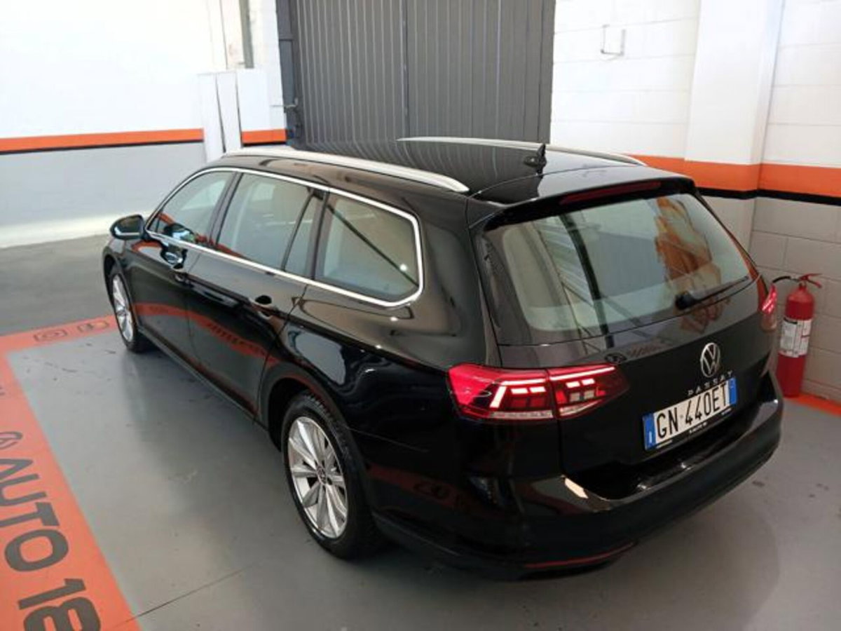 Volkswagen Passat Variant 2.0 TDI SCR 122 CV EVO DSG Business (18)