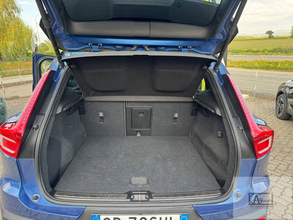 VOLVO Veicoli Commerciali XC40 XC40 N1 2.0 D3 R-Design my21 (6)