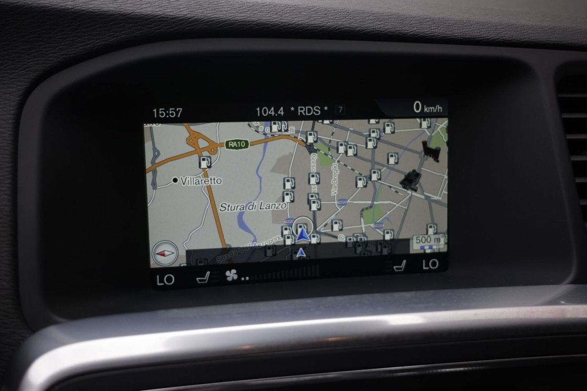 Volvo V60 D6 Twin Engine Geartronic Summum (6)