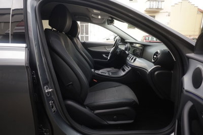 Mercedes-Benz Classe E Station Wagon 220 d Mild hybrid 4Matic Auto Premium Plus (12)