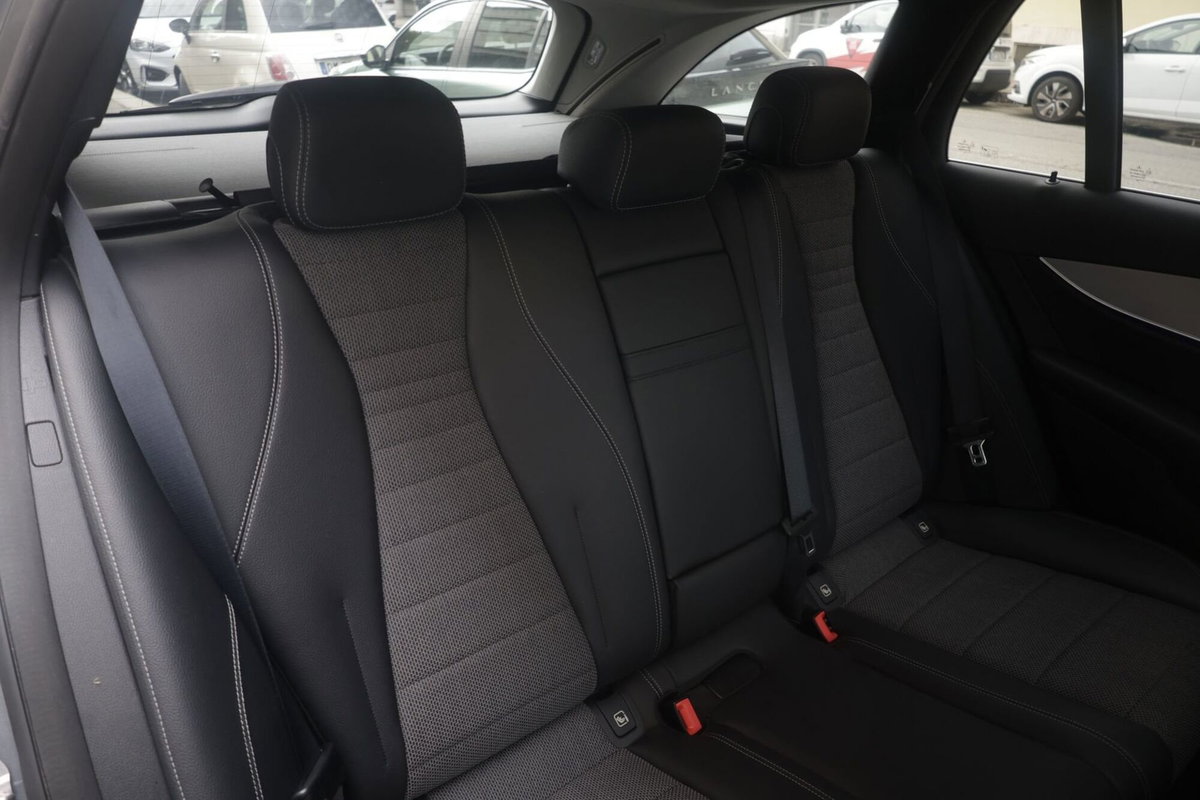 Mercedes-Benz Classe E Station Wagon 220 d Mild hybrid 4Matic Auto Premium Plus (14)
