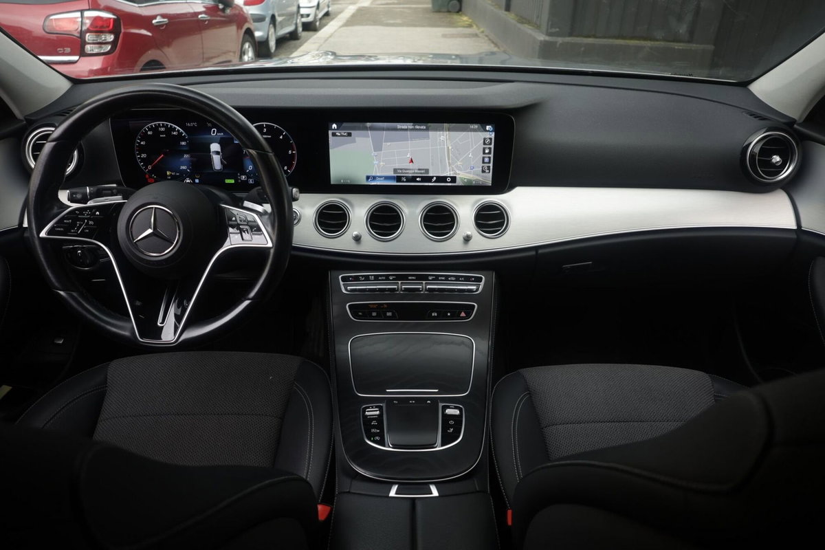 Mercedes-Benz Classe E Station Wagon 220 d Mild hybrid 4Matic Auto Premium Plus (2)