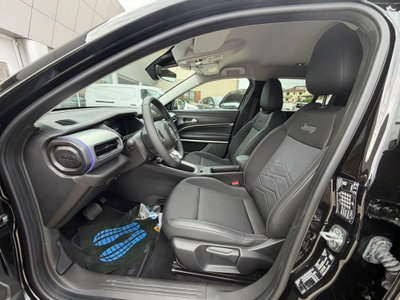 Jeep Avenger full-electric Summit fwd 156cv auto (10)