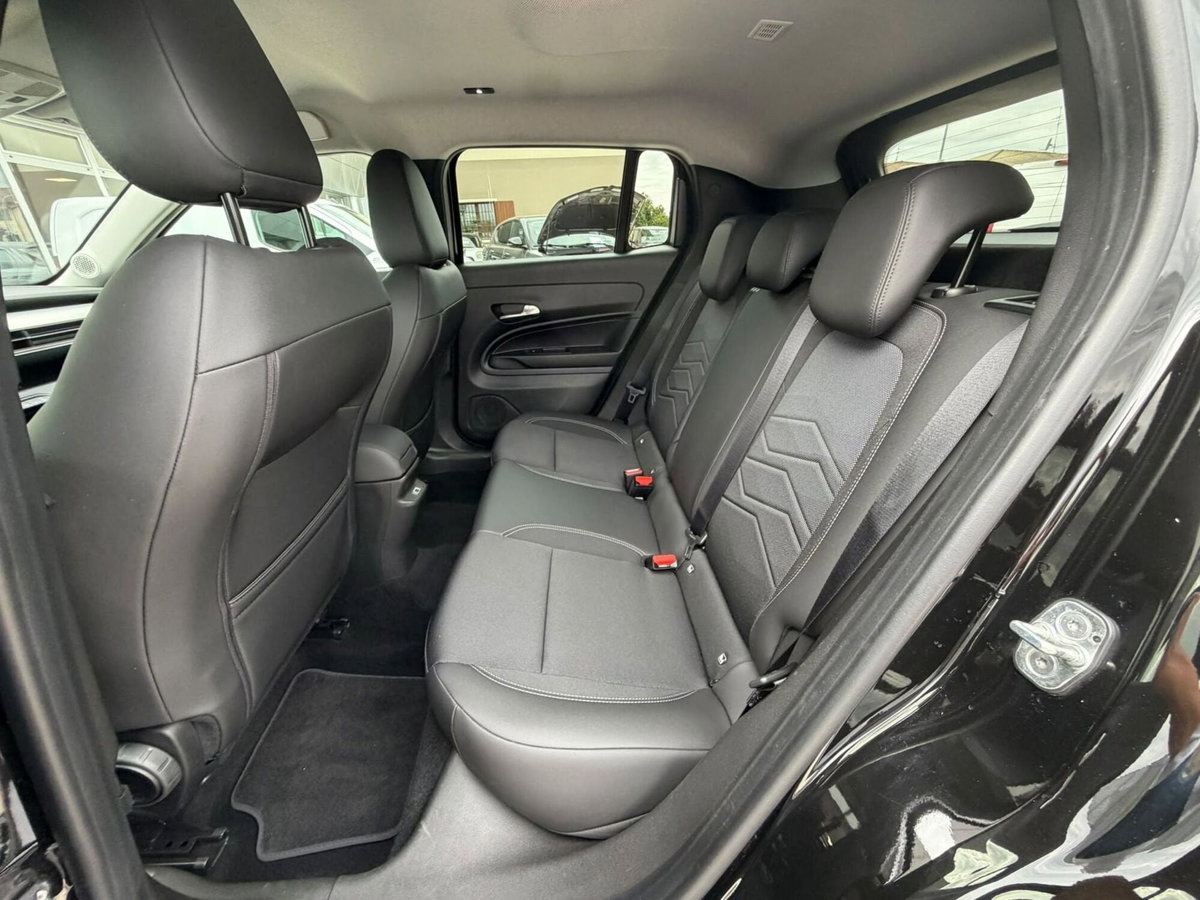 Jeep Avenger full-electric Summit fwd 156cv auto (16)