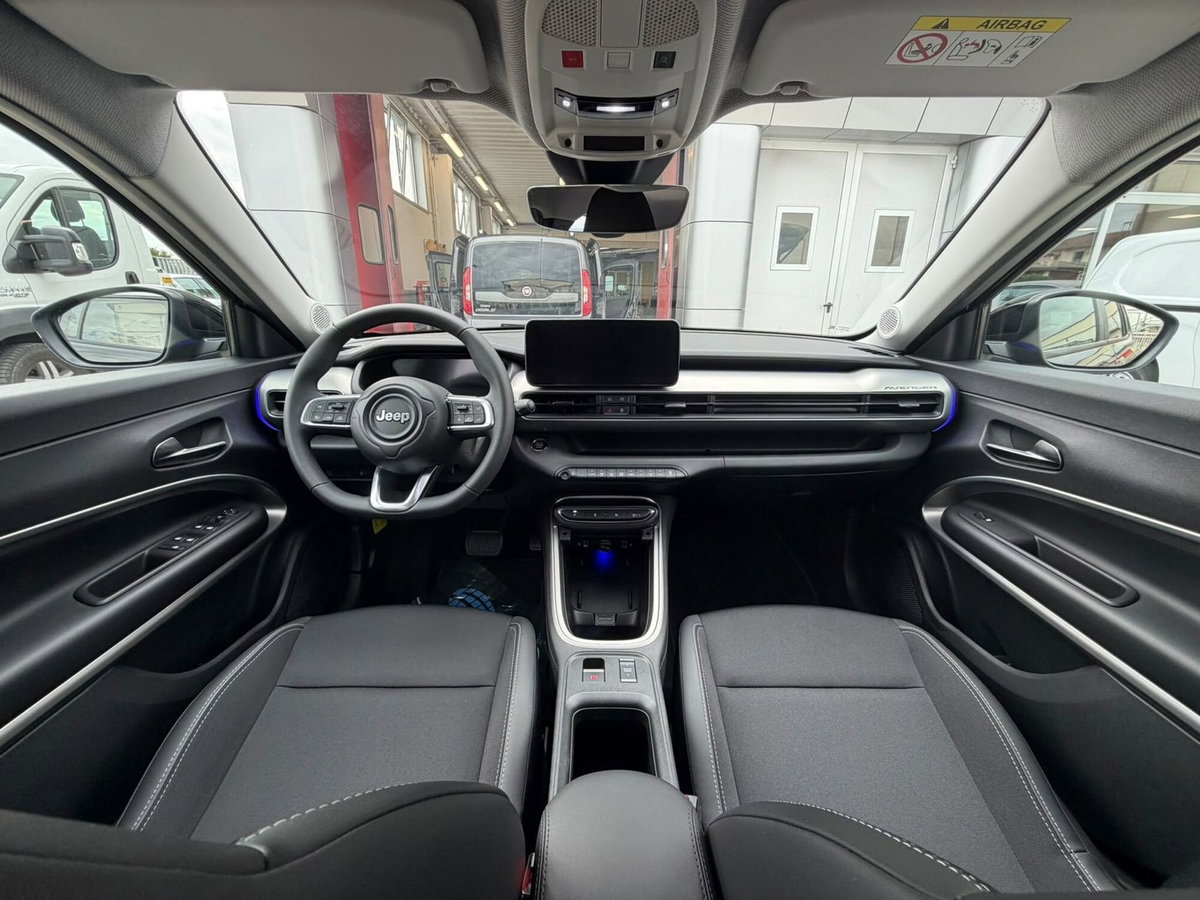 Jeep Avenger full-electric Summit fwd 156cv auto (8)