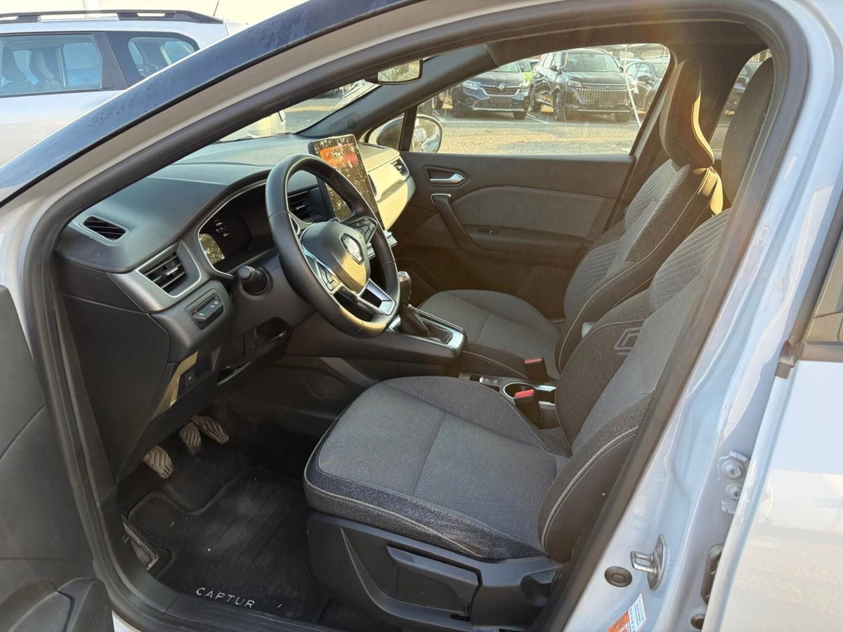 Renault Captur 1.0 eco-g Techno 100cv (5)
