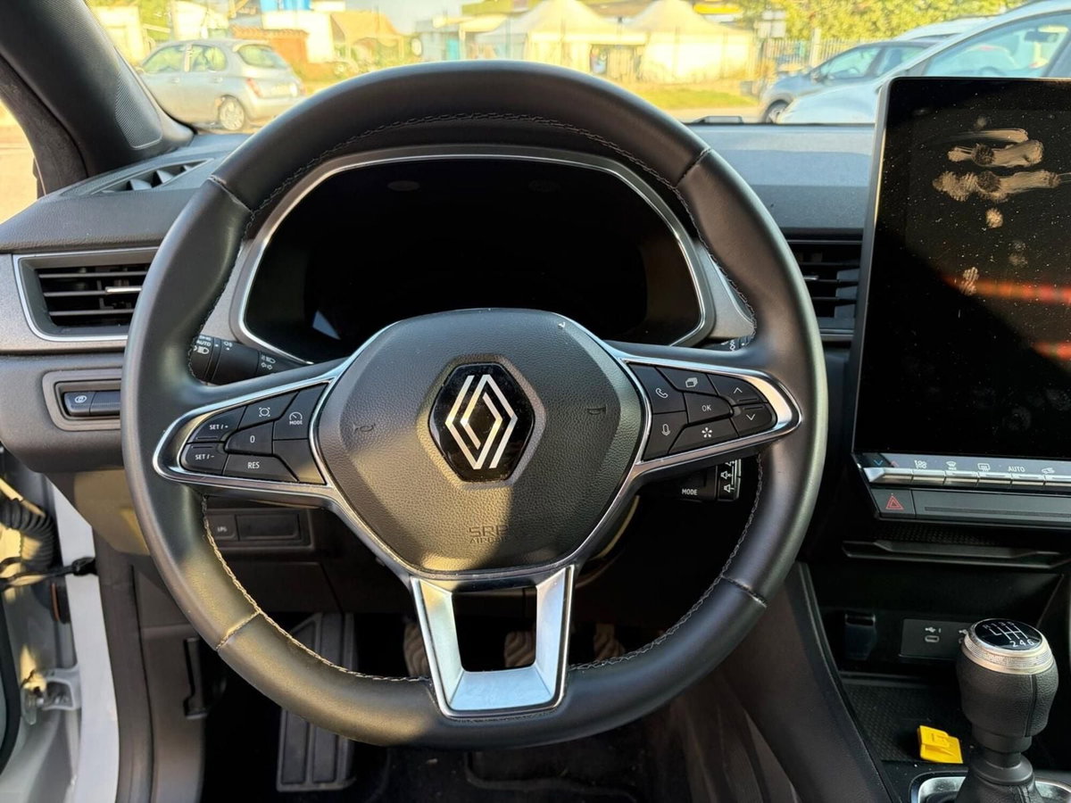 Renault Captur 1.0 eco-g Techno 100cv (8)