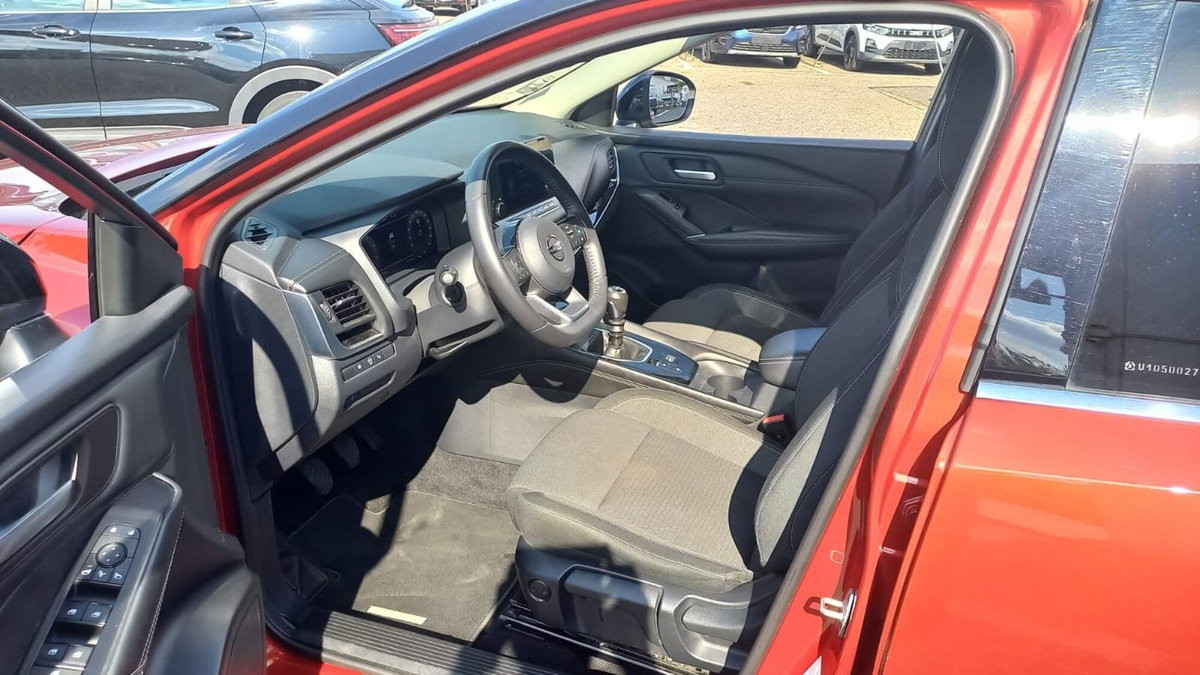 Nissan Qashqai 1.3 mhev N-Connecta 2wd 140cv (3)
