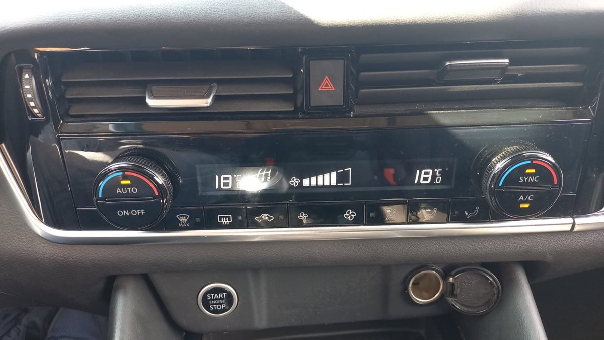 Nissan Qashqai 1.3 mhev N-Connecta 2wd 140cv (9)