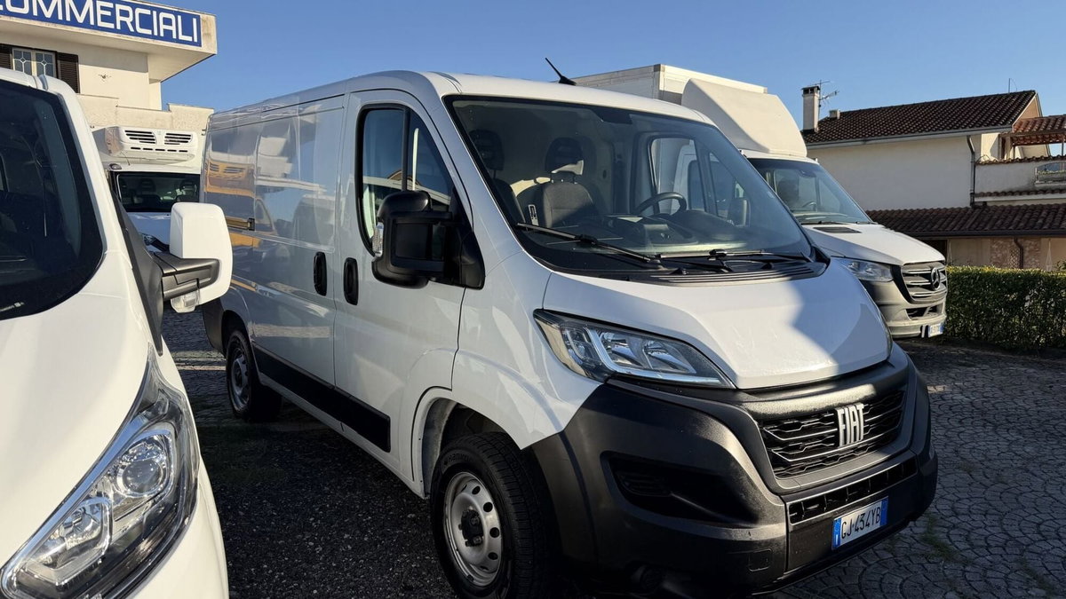 Fiat Ducato Furgone Vetrato 33 MH2 2.2 mjt3 140cv  serie 9 (2)