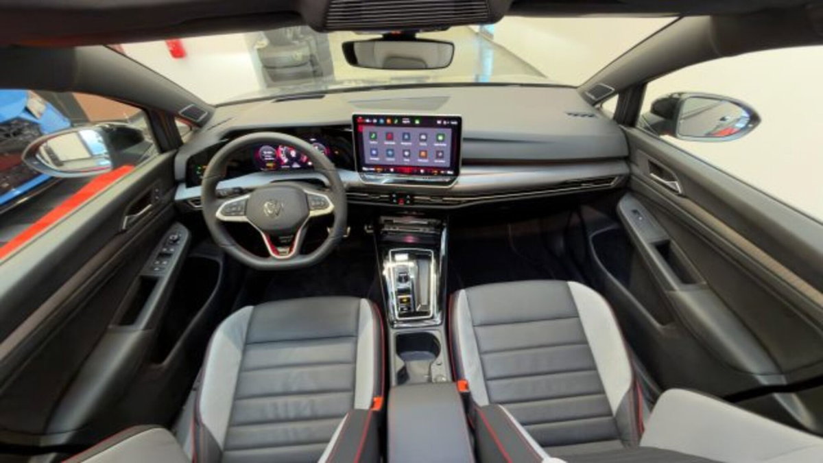 Volkswagen Golf 2.0 tsi GTI 265cv dsg (12)