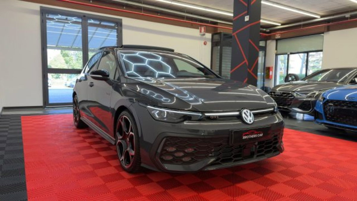 Volkswagen Golf 2.0 tsi GTI 265cv dsg (3)