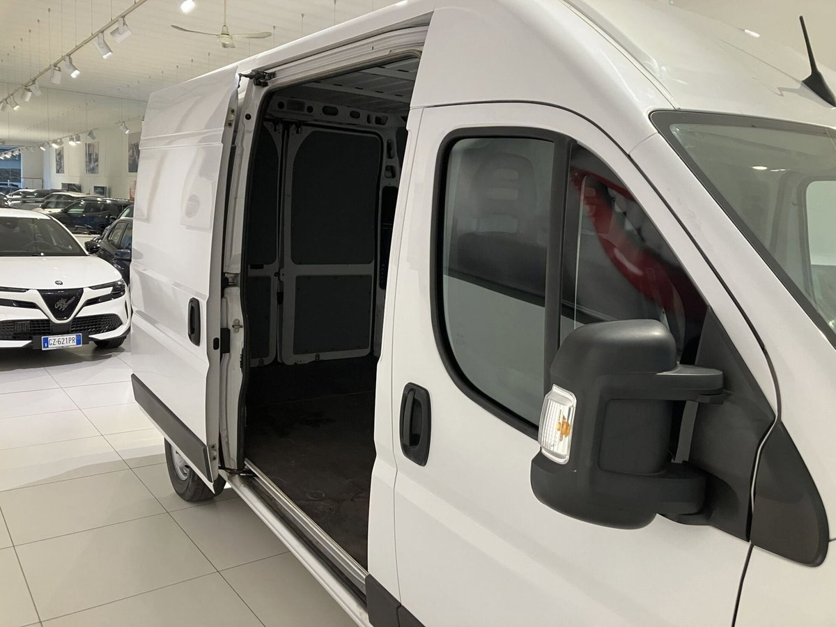 Fiat Ducato Furgone maxi 35 LH2 2.2 mjt3 140cv serie 9 (5)