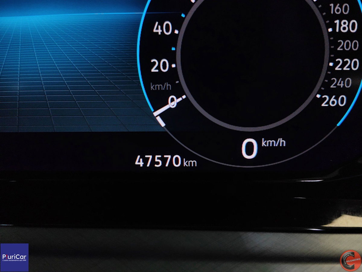 Volkswagen Golf 2.0 TDI DSG SCR Style (10)
