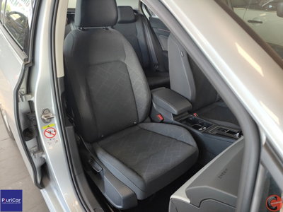 Volkswagen Golf 2.0 TDI DSG SCR Style (5)