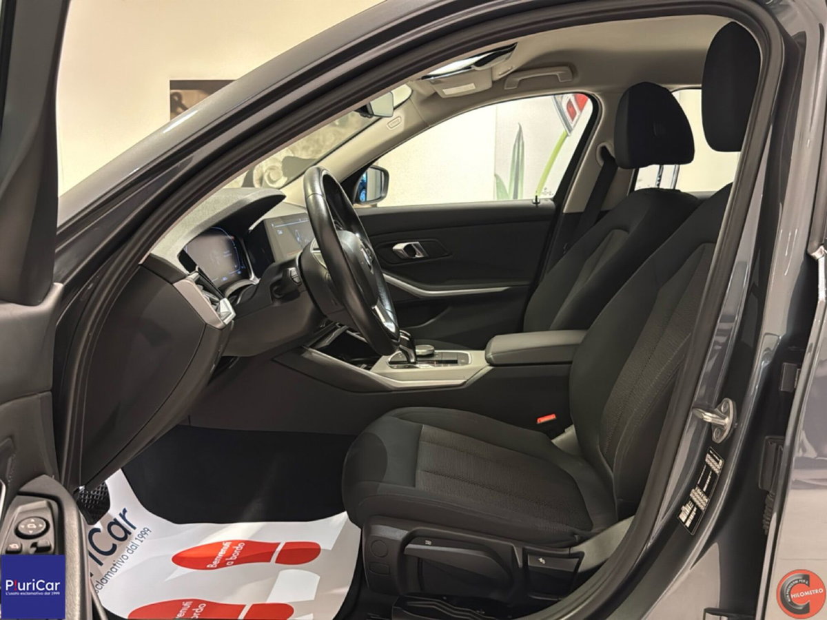 BMW Serie 3 Touring 318d  mhev 48V auto (20)