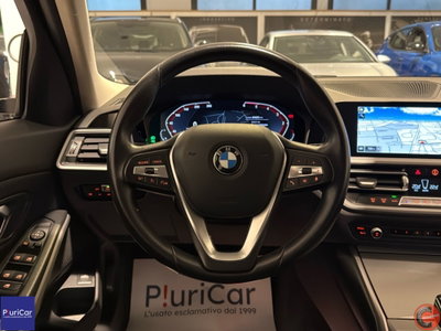 BMW Serie 3 Touring 318d  mhev 48V auto (9)
