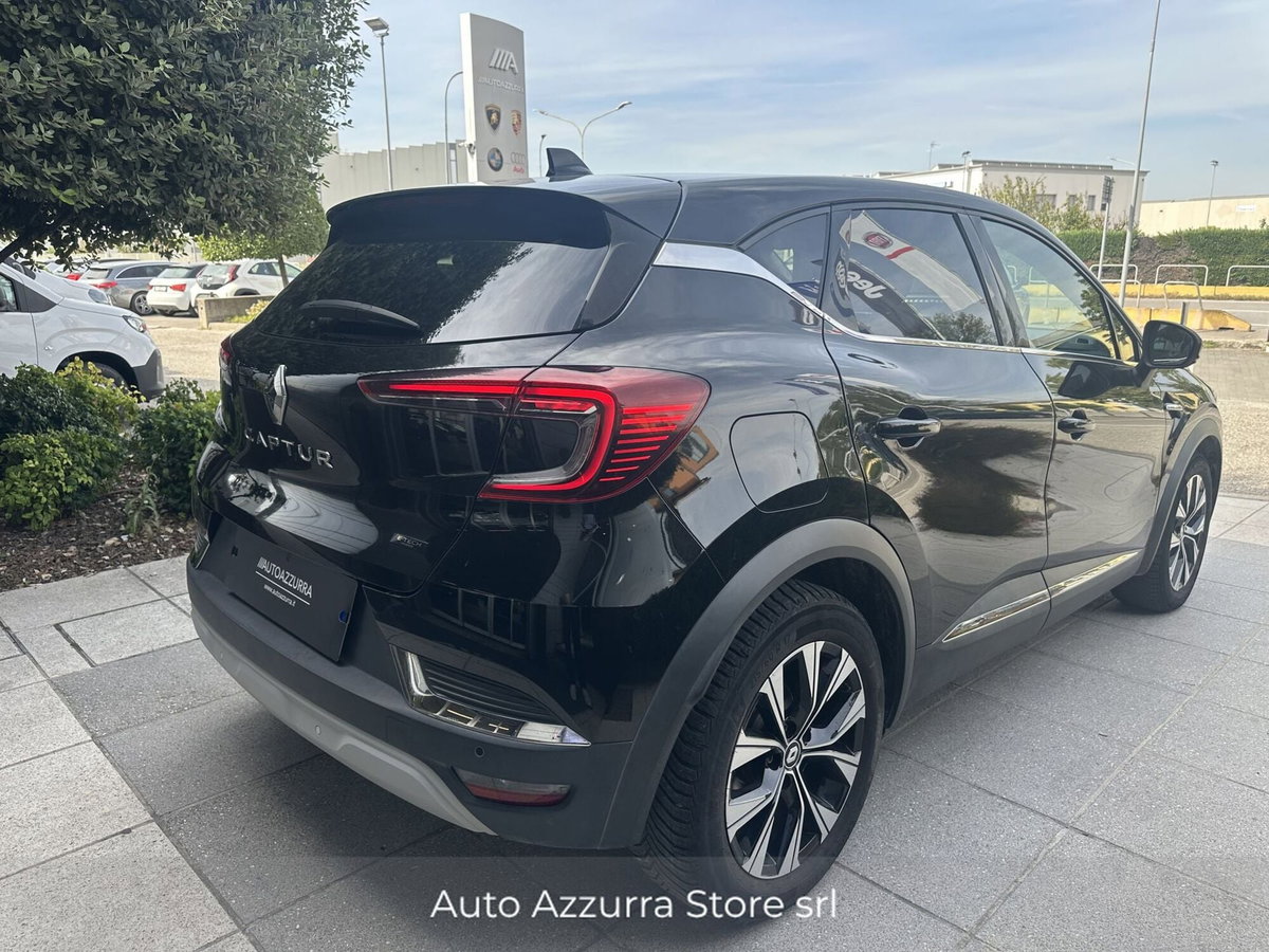 Renault Captur Full Hybrid E-Tech 145 CV Techno (4)