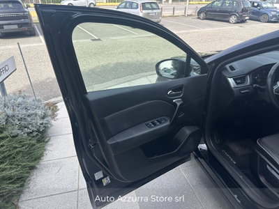 Renault Captur Full Hybrid E-Tech 145 CV Techno (8)