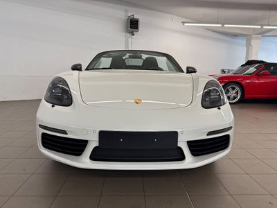 Porsche 718 Boxster  Boxster 2.0 T (2)