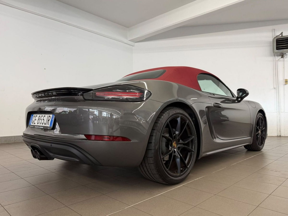 Porsche 718 Boxster  Boxster 2.0 T (4)