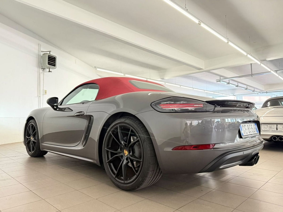 Porsche 718 Boxster  Boxster 2.0 T (6)