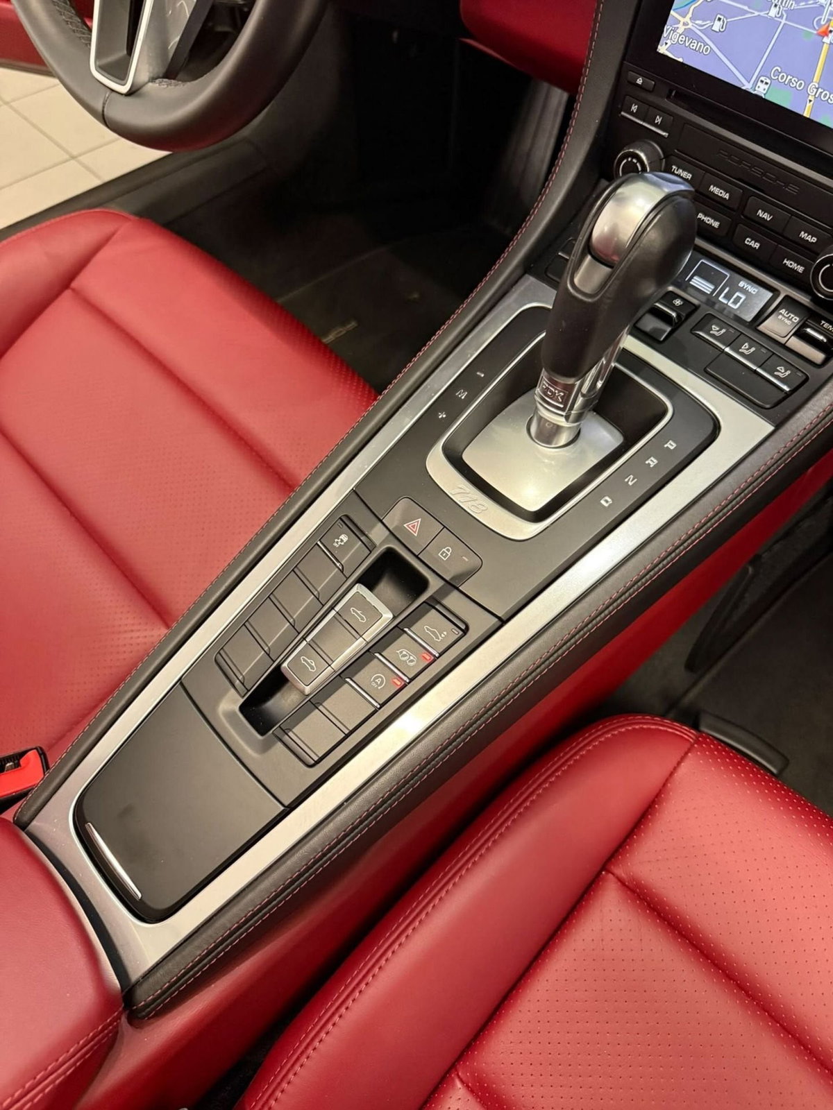 Porsche 718 Boxster  Boxster 2.0 T (9)
