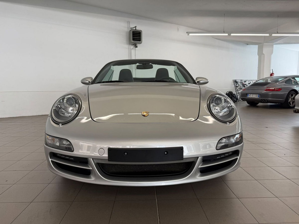Porsche 911 Cabrio Carrera 4 (2)