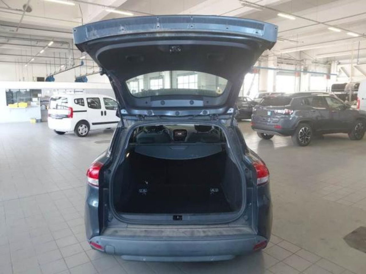 Renault Clio Sporter dCi 8V 75 CV Business (13)