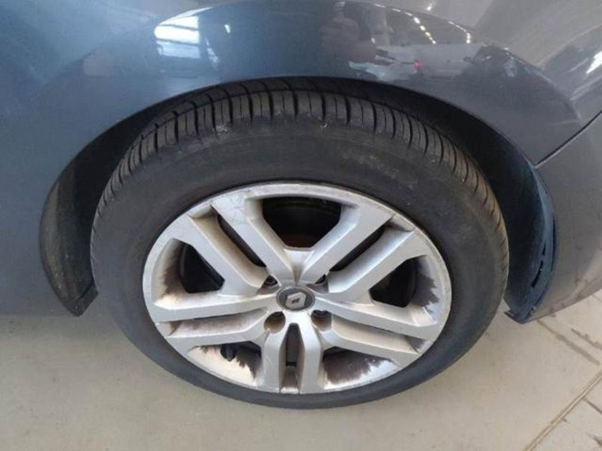 Renault Clio Sporter dCi 8V 75 CV Business (14)