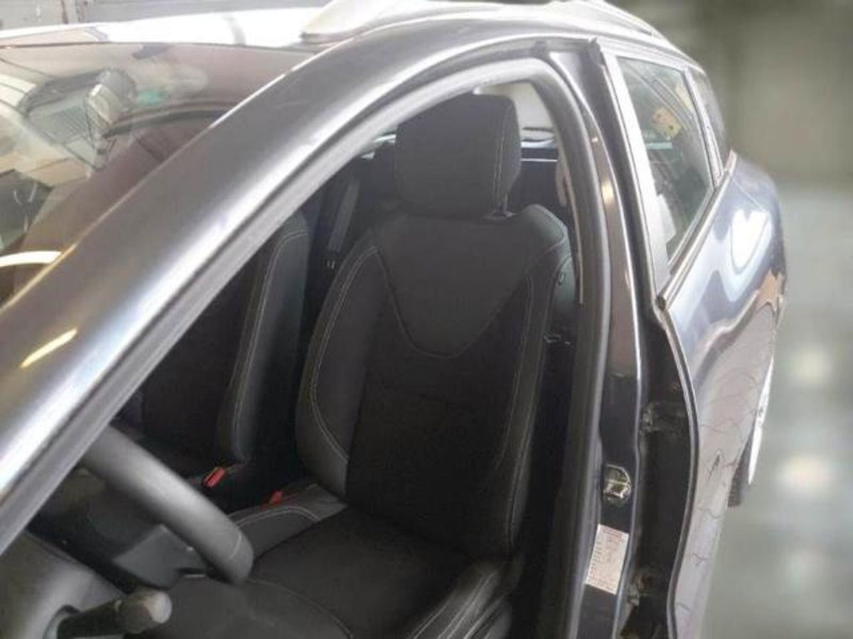 Renault Clio Sporter dCi 8V 75 CV Business (9)