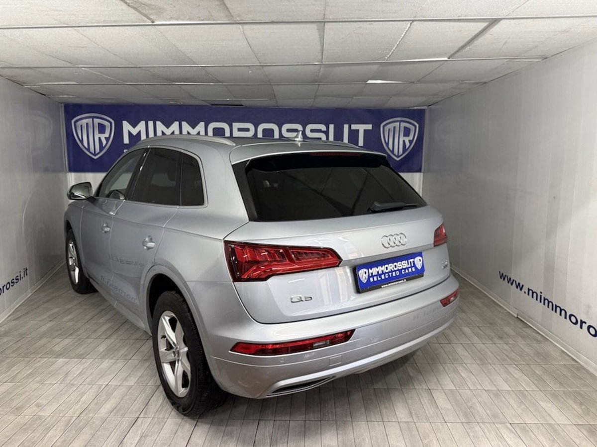 Audi Q5 2.0 TDI 190 CV clean diesel quattro Business (8)