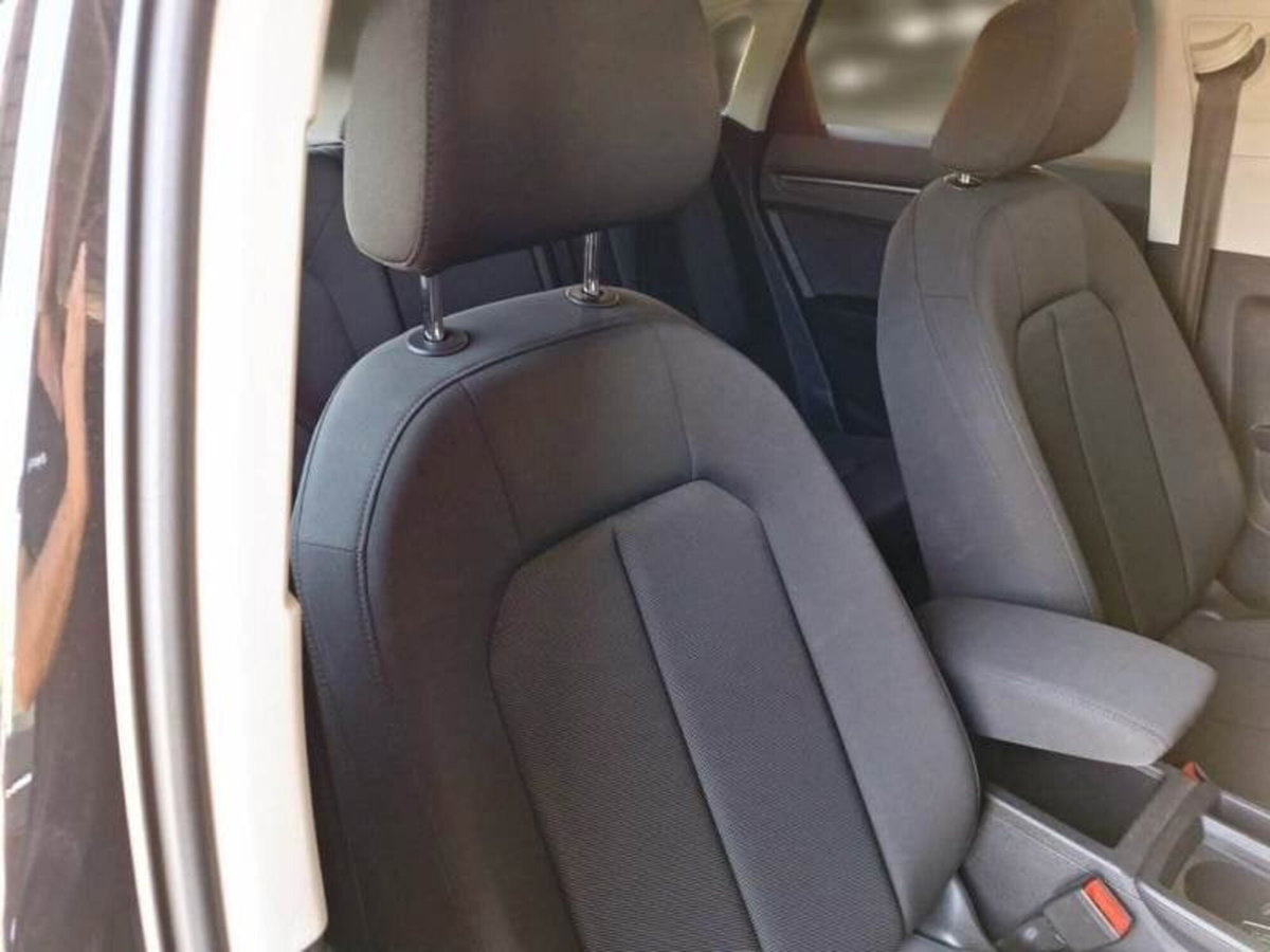 Audi Q3 Sportback 35 TDI quattro S tronic Business Plus (7)