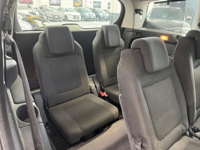 Peugeot 5008 1.6 HDi 112CV Business (8)