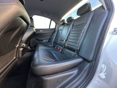 Alfa Romeo Giulia 2.2 Turbodiesel 210 CV AT8 AWD Q4 Veloce Ti (13)