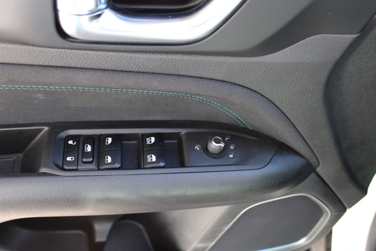 Jeep Compass 1.3 turbo t4 phev North Star 4xe auto (11)