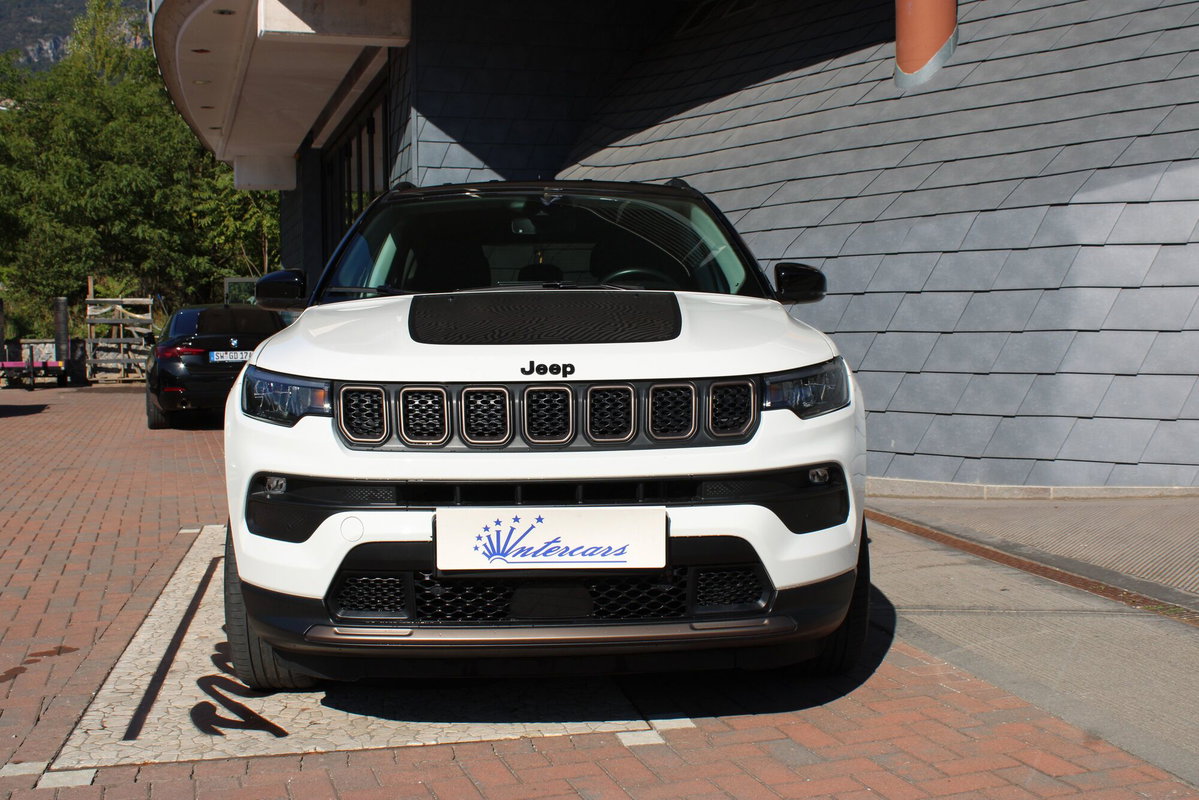 Jeep Compass 1.3 turbo t4 phev North Star 4xe auto (3)