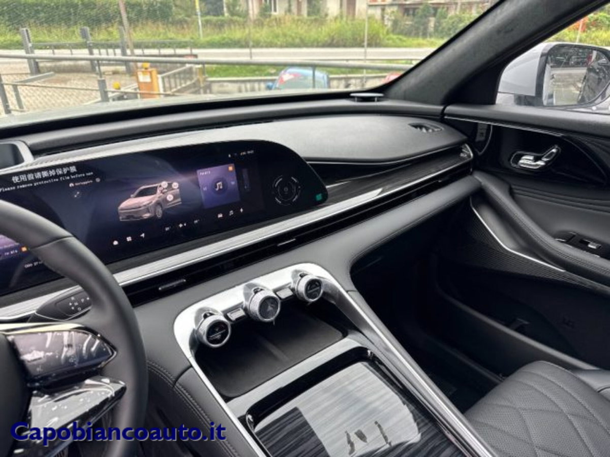 Omoda Omoda 9 SHS-P 1.5 tgdi phev Premium i-awd dht (10)