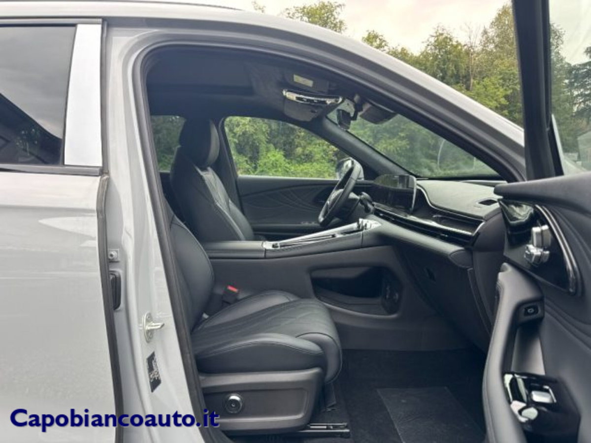Omoda Omoda 9 SHS-P 1.5 tgdi phev Premium i-awd dht (14)