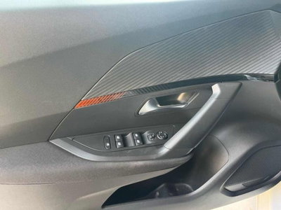 Peugeot 2008 PureTech 100 S&S Active (6)