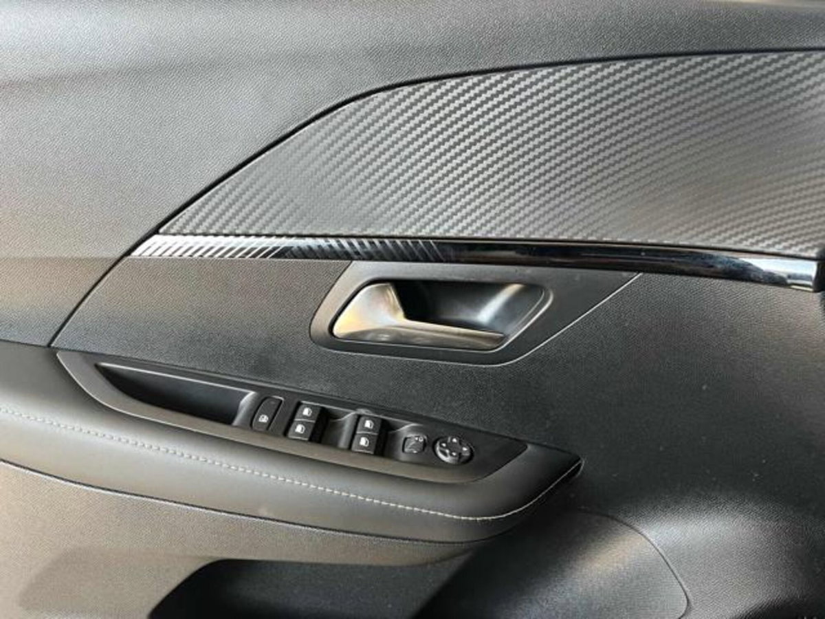 Peugeot 208 PureTech 100 Stop&Start 5 porte Allure (8)