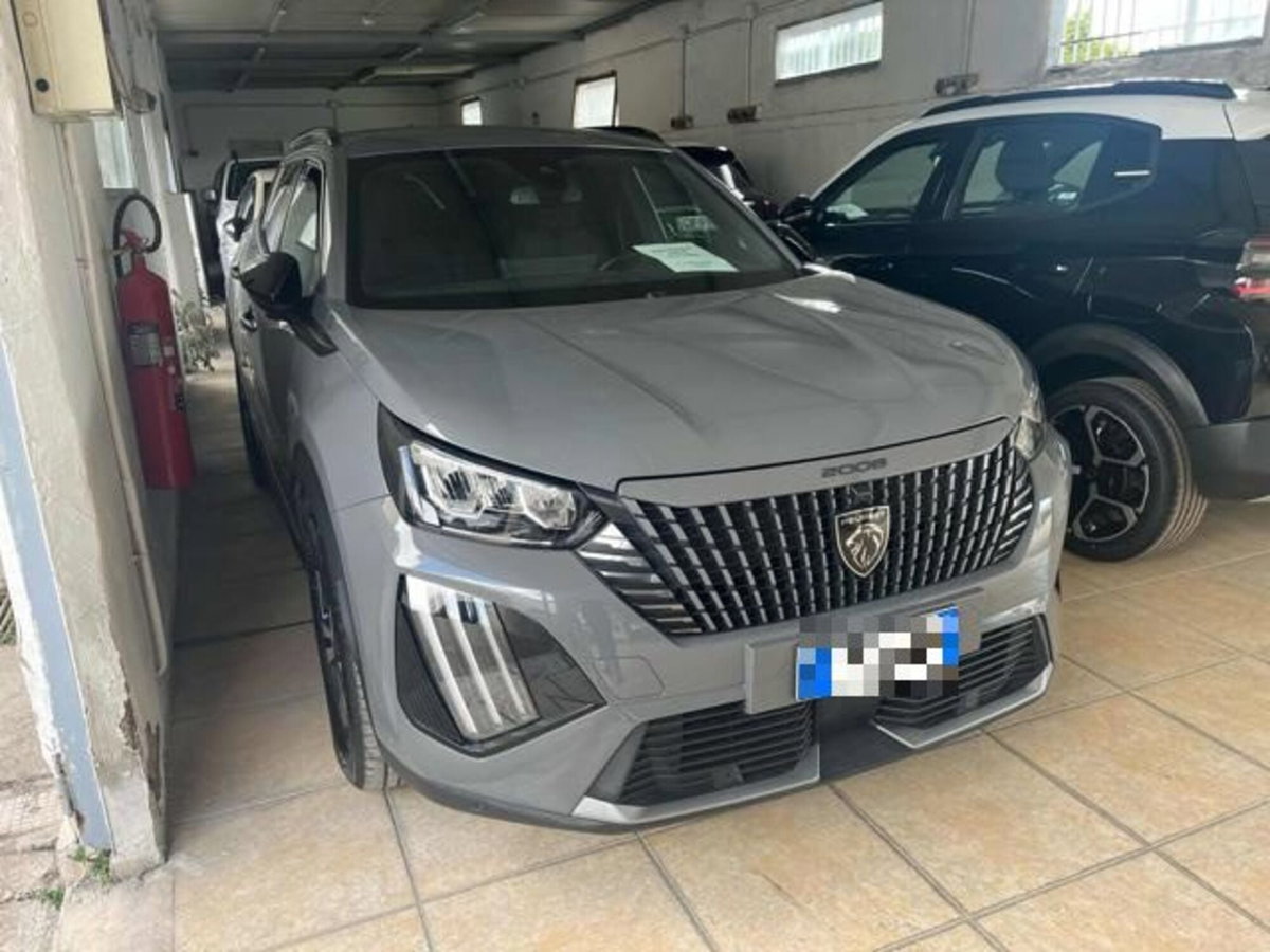 Peugeot 2008 PureTech 100 S&S Allure Pack (2)