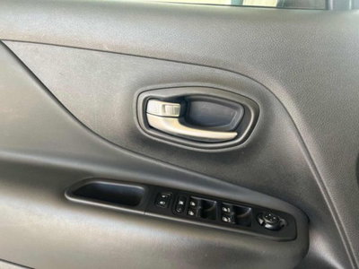 Jeep Renegade 1.3 T4 190CV PHEV 4xe AT6 Upland (7)