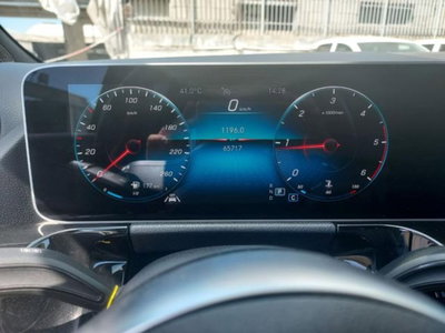 Mercedes-Benz Classe B 180 d Premium (6)