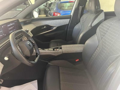 Peugeot 3008 1.2 hybrid GT Exclusive 145cv e-dcs6 (4)