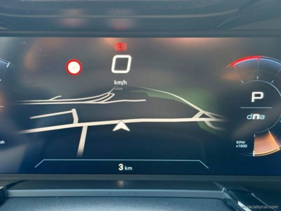 Alfa Romeo Junior 1.2 ibrida Q4 Ti 145cv edct6 (4)