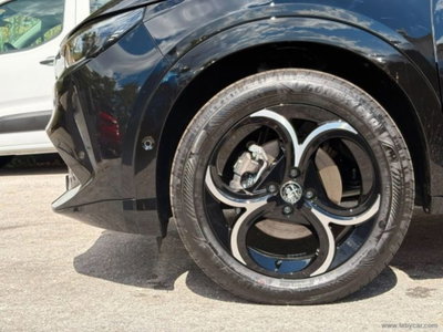 Alfa Romeo Junior 1.2 ibrida Q4 Ti 145cv edct6 (8)