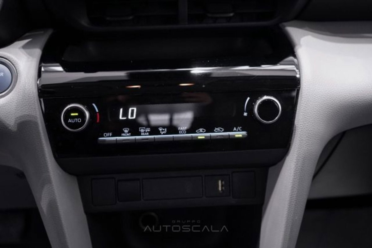 Toyota Yaris Cross 1.5h GR Sport Black Sky fwd 116cv e-cvt (14)