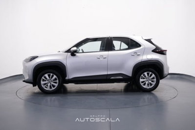 Toyota Yaris Cross 1.5h GR Sport Black Sky fwd 116cv e-cvt (3)